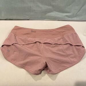 Lululemon Speed Up 2.5” shorts - Size 6